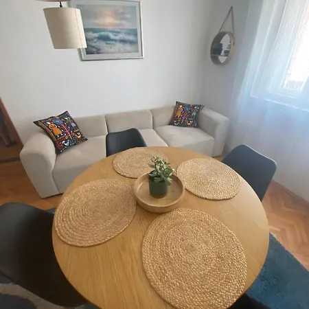 Tiger Lily Apartamento